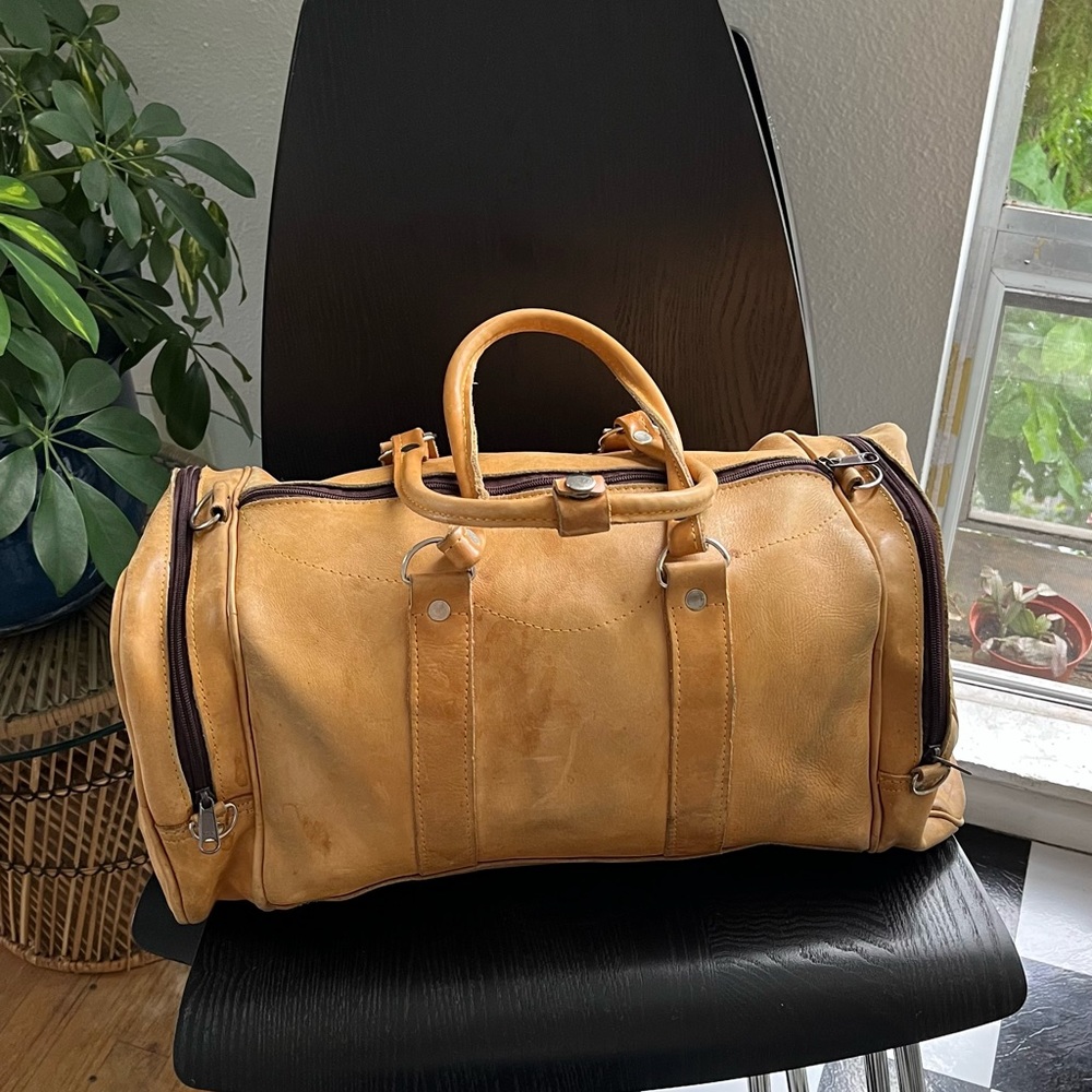 Vintage leather duffle/weekender